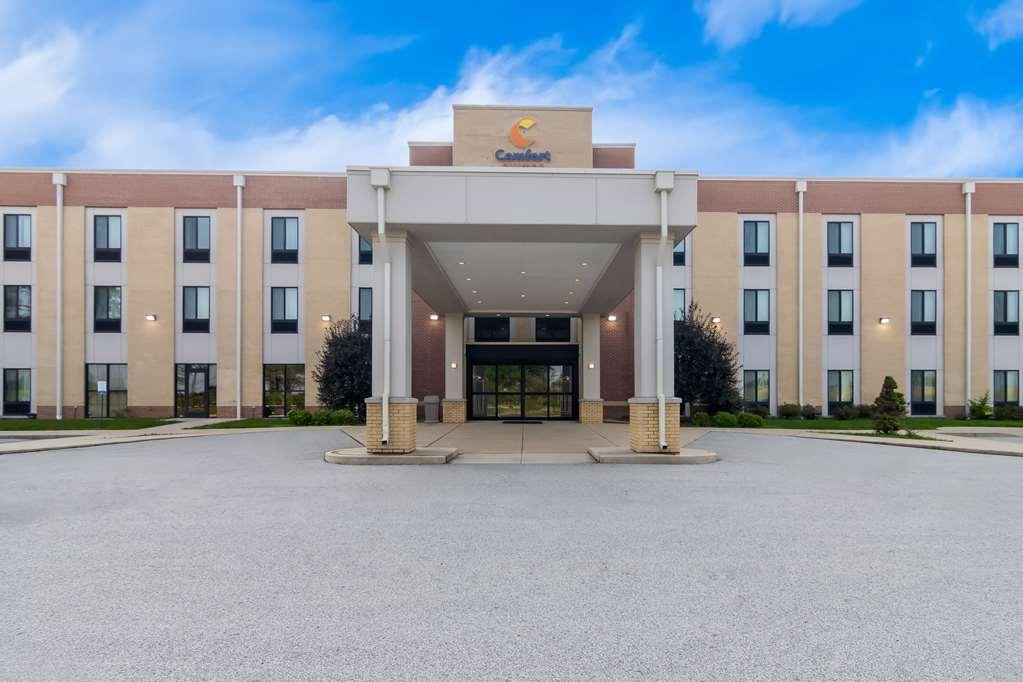 Comfort Suites Rensselaer Near Fair Oaks Екстериор снимка