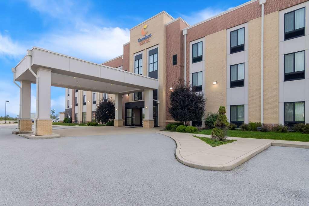 Comfort Suites Rensselaer Near Fair Oaks Екстериор снимка