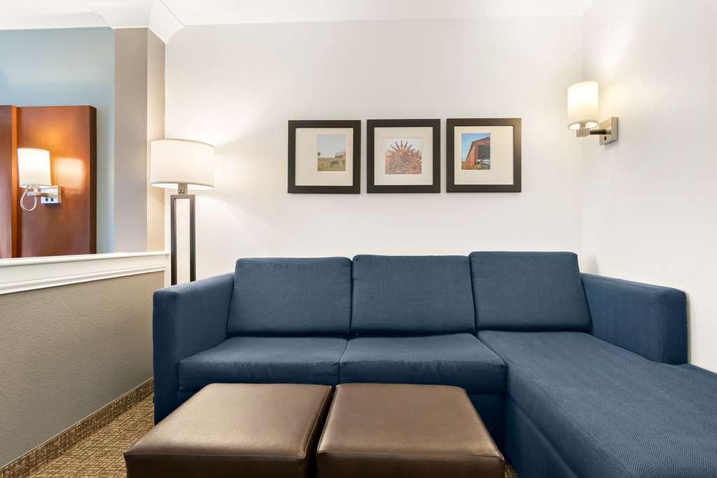 Comfort Suites Rensselaer Near Fair Oaks Стая снимка
