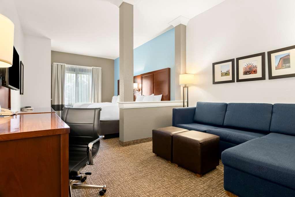 Comfort Suites Rensselaer Near Fair Oaks Стая снимка