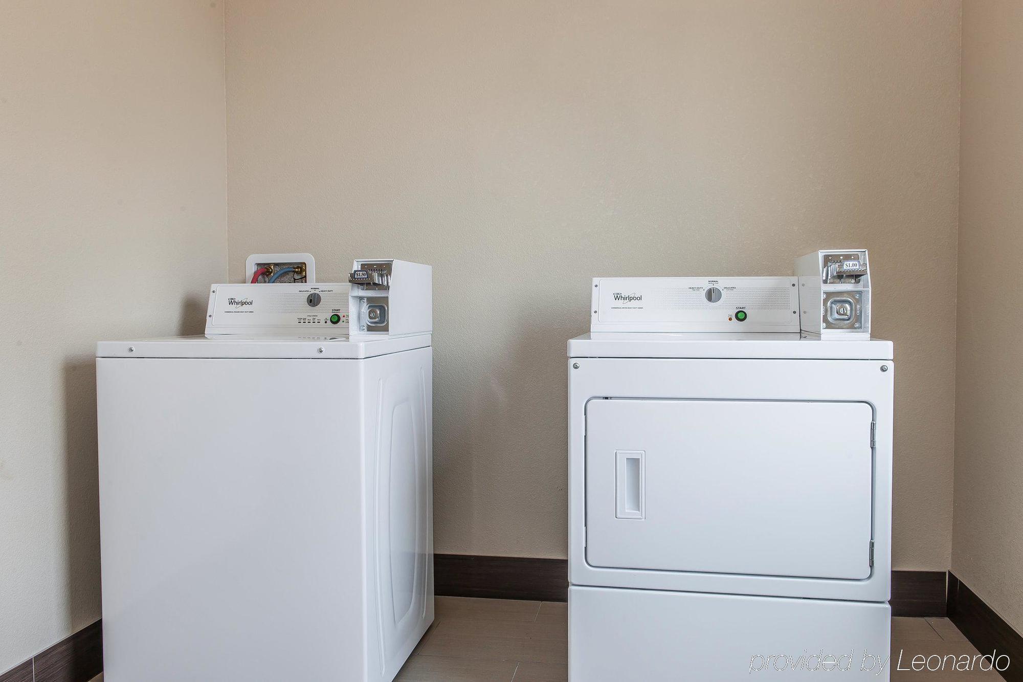 Comfort Suites Rensselaer Near Fair Oaks Екстериор снимка